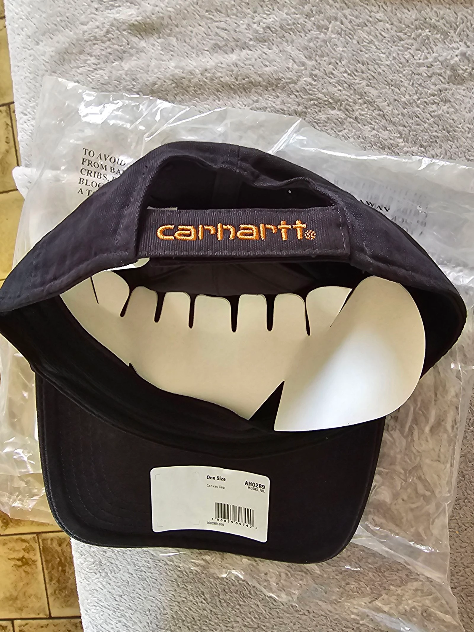 Casquette Carhartt noir modele Odessa avec patch en cuir – photo 3
